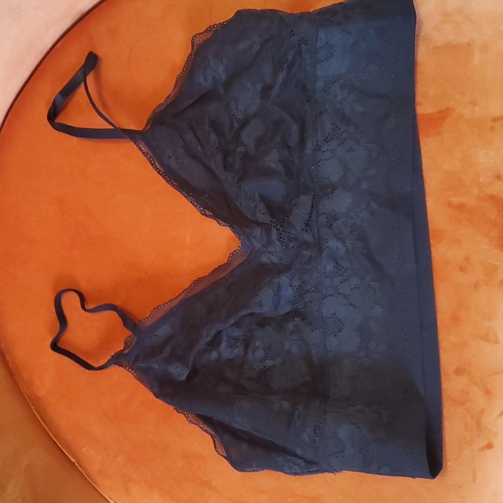 Victorias secret black bralette L